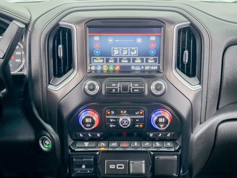 Used 2022 GMC Sierra 3500 AT4 w/ AT4 Preferred Package image 45