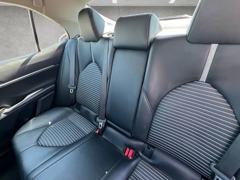 Used 2024 Toyota Camry SE image 22