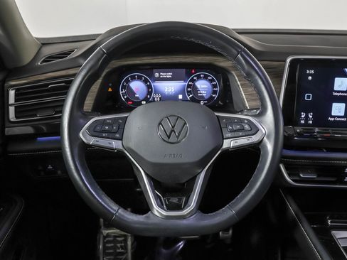 Used 2024 Volkswagen Atlas SEL Premium R-Line image 29