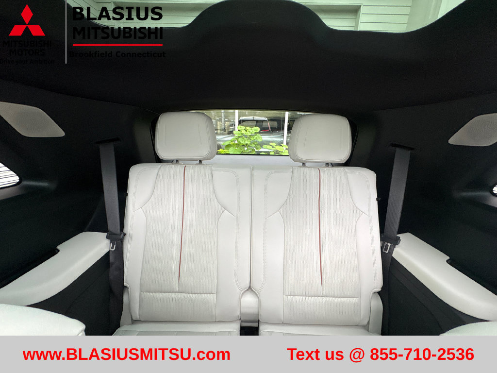 Used 2026 Cadillac Vistiq Sport AWD/4WD image 45