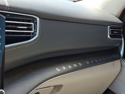 Used 2022 Jeep Grand Wagoneer Series I w/ HD Trailer Tow Package image 31