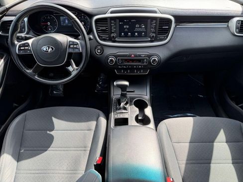Used 2020 Kia Sorento S image 26