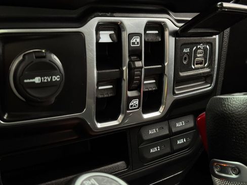 Used 2020 Jeep Wrangler Unlimited Sport AWD/4WD image 27