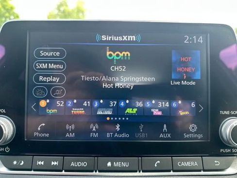 Used 2022 Nissan Sentra SV image 17