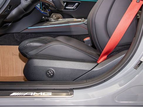 Certified 2026 Mercedes-Benz E 53 AMG e 4MATIC Sedan image 15