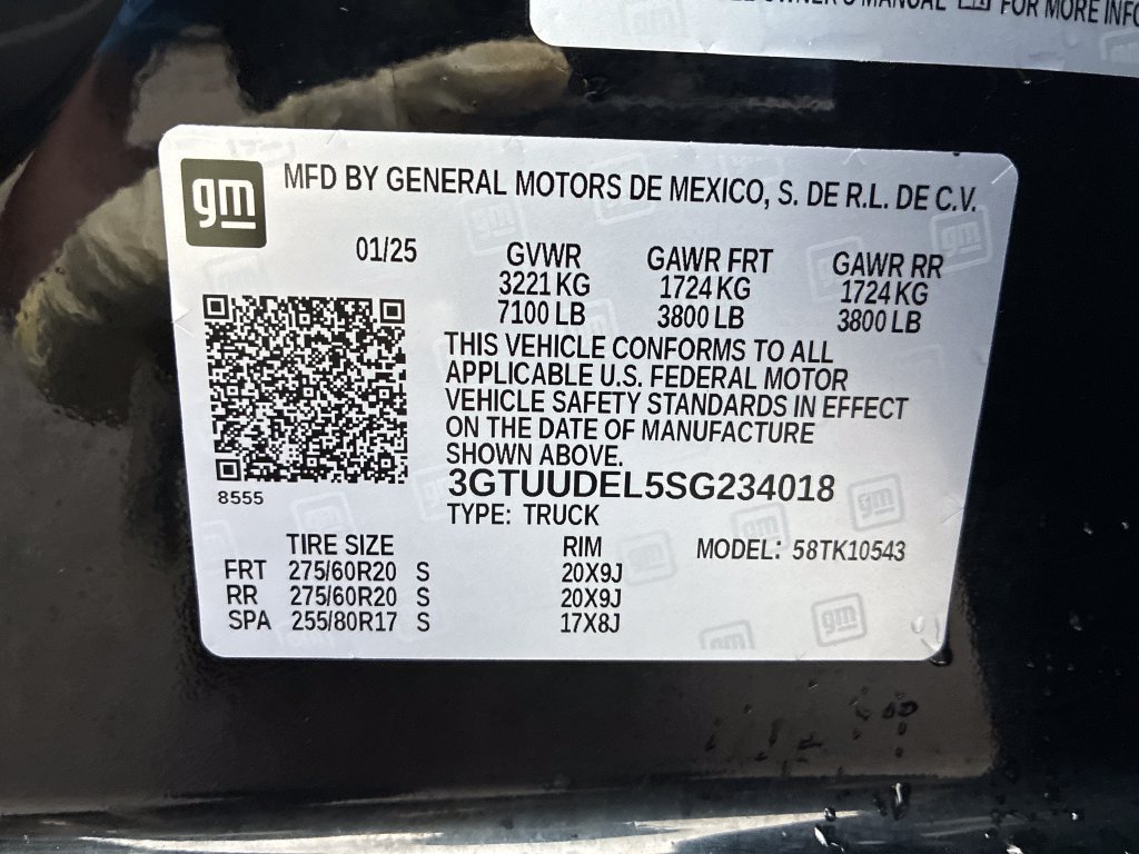 Used 2025 GMC Sierra 1500 SLT w/ SLT Premium Plus Package AWD/4WD image 10