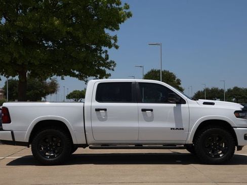 Used 2025 RAM 1500 Big Horn AWD/4WD image 3