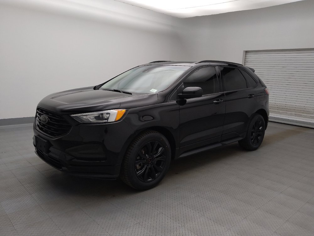 Used 2022 Ford Edge SE w/ Black Appearance Package AWD/4WD image 2