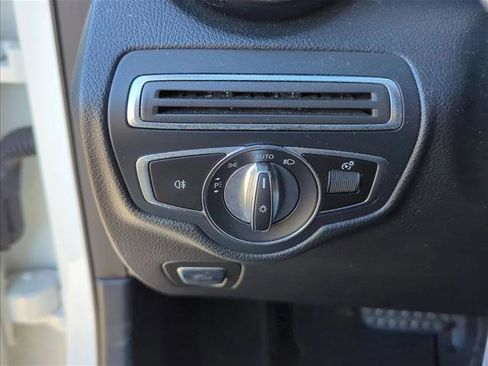 Used 2019 Mercedes-Benz GLC 300 4MATIC Coupe image 11