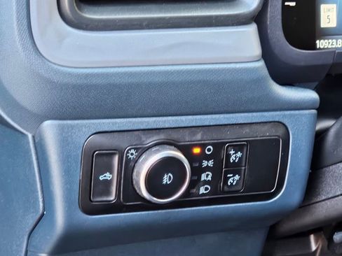 Used 2025 Ford Maverick Lobo AWD/4WD image 24