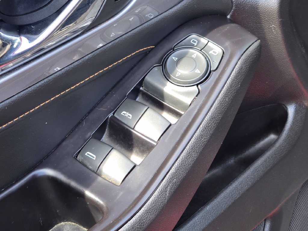 Used 2018 Chevrolet Traverse LT AWD/4WD image 31