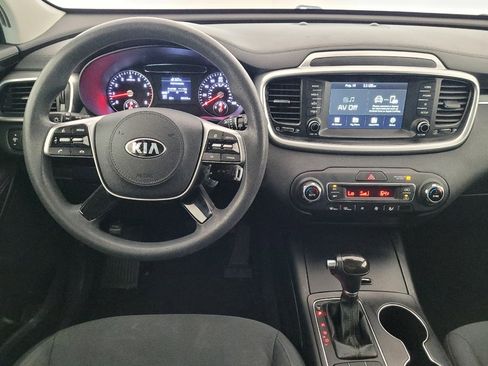 Used 2019 Kia Sorento FWD V6 image 22