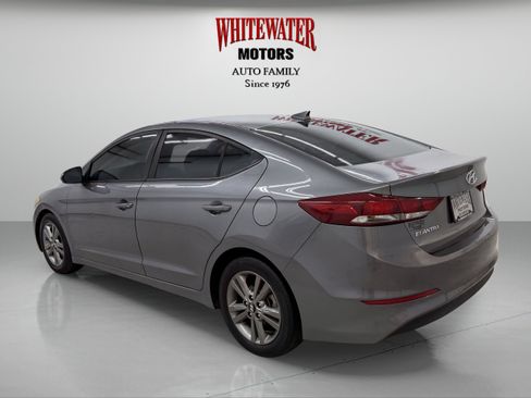 Used 2018 Hyundai Elantra SEL FWD image 2