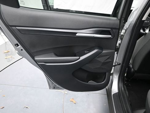 New 2026 Kia Seltos LX image 16