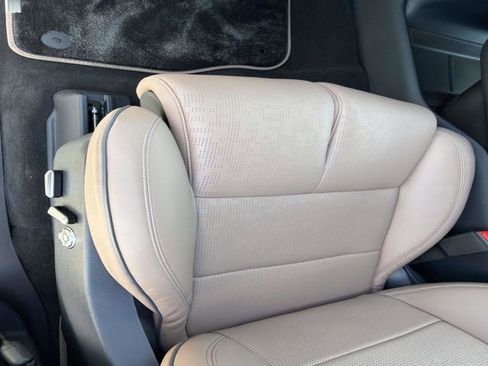 New 2026 Lincoln Navigator Black Label AWD/4WD image 10