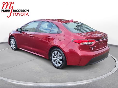 Used 2024 Toyota Corolla LE image 13
