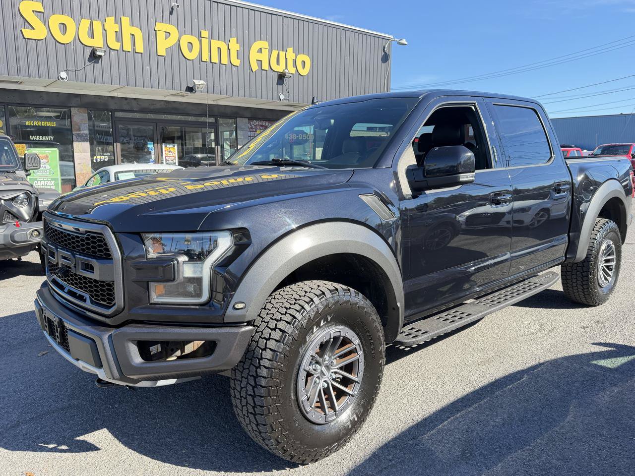 Used 2020 Ford F150 Raptor w/ Equipment Group 802A Luxury AWD/4WD image 2