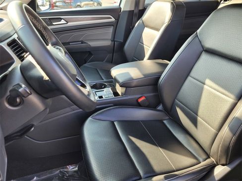 Used 2022 Volkswagen Atlas SE image 15