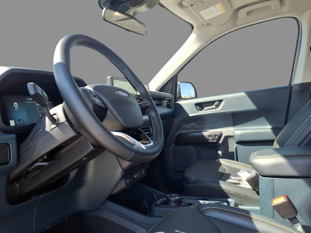 Used 2026 Ford Maverick Lobo AWD/4WD image 19