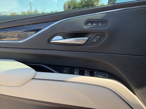 Used 2021 Cadillac Escalade Sport AWD/4WD image 17