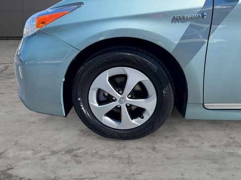 Used 2015 Toyota Prius Four FWD image 9