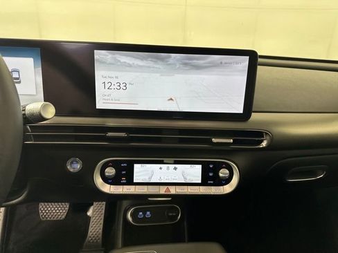 Used 2025 Genesis GV60 Advanced image 21