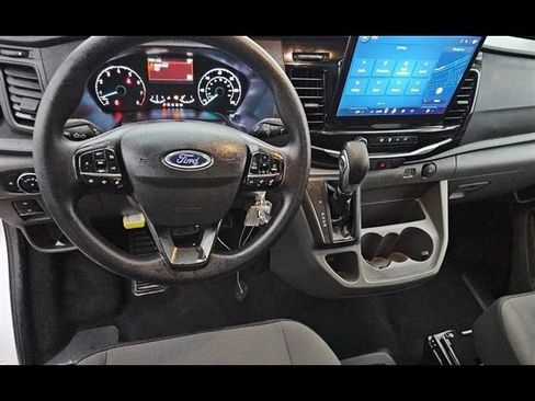 Used 2025 Ford Transit 350 XLT RWD image 3