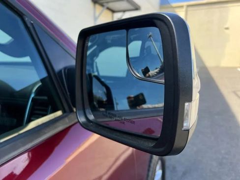 Used 2024 RAM 1500 Laramie RWD image 33