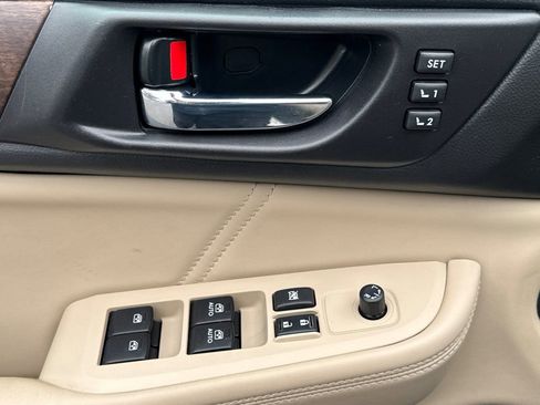 Used 2018 Subaru Outback 2.5i Limited image 11