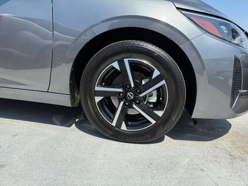 Used 2025 Nissan Sentra SV FWD image 28