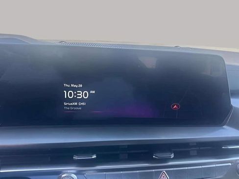 Used 2025 Kia Telluride S FWD image 14