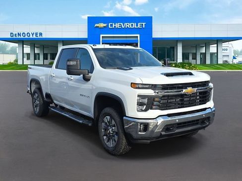 New 2026 Chevrolet Silverado 2500 LT w/ All Star Edition AWD/4WD image 4