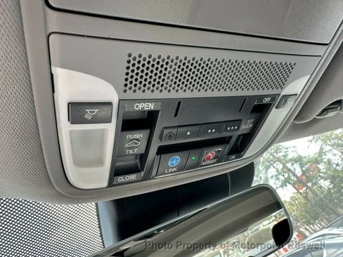 Used 2020 Acura TLX w/ Technology Package image 16