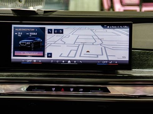 Used 2023 BMW 760i xDrive w/ Parking Assistance Package image 14