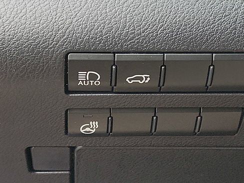 Used 2021 Lexus RX 350L Premium image 26