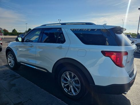Used 2020 Ford Explorer Limited AWD/4WD image 5