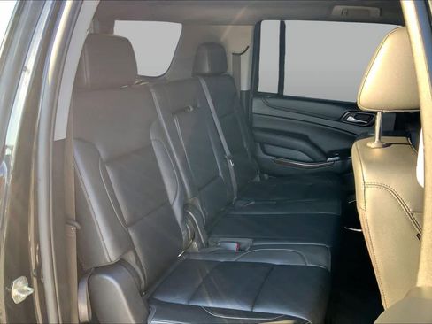 Used 2019 Chevrolet Suburban LT AWD/4WD image 19