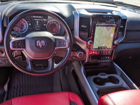 Used 2021 RAM 1500 Big Horn image 17