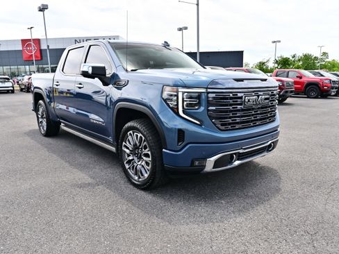 Used 2024 GMC Sierra 1500 Denali Ultimate AWD/4WD image 2