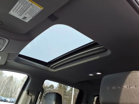 Used 2019 GMC Sierra 1500 Denali w/ Denali Ultimate Package image 16