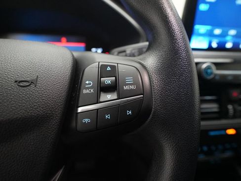 Used 2025 Ford Escape Active AWD/4WD image 18