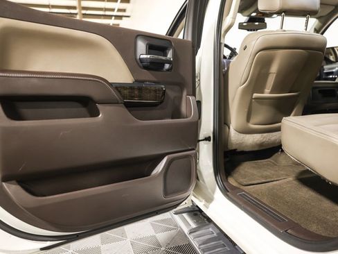 Used 2015 GMC Sierra 1500 Denali w/ Driver Alert Package image 29