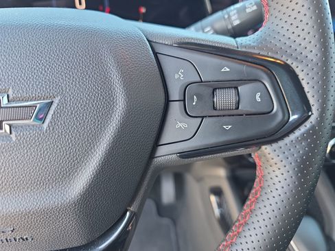 Used 2025 Chevrolet TrailBlazer RS w/ Convenience Package AWD/4WD image 18