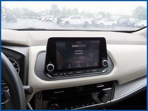 Used 2021 Nissan Rogue SV AWD/4WD image 15