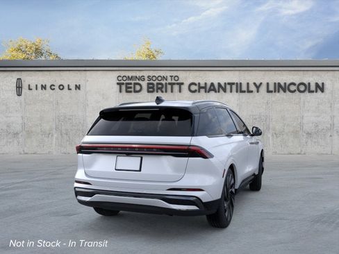 New 2026 Lincoln Nautilus Reserve w/ Jet Appearance Package AWD/4WD image 8