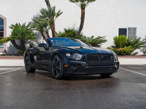 Used 2024 Bentley Continental GT S image 34