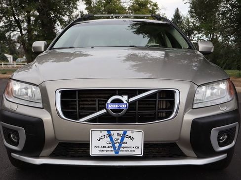Used 2011 Volvo XC70 T6 image 13