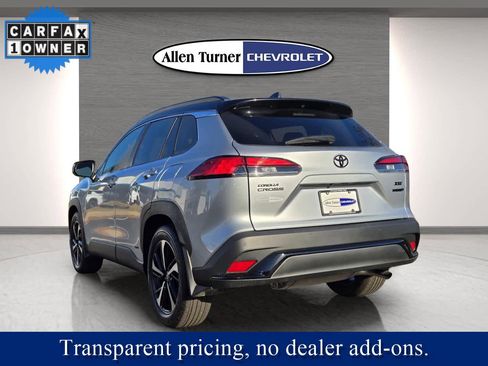 Used 2024 Toyota Corolla Cross XSE image 9