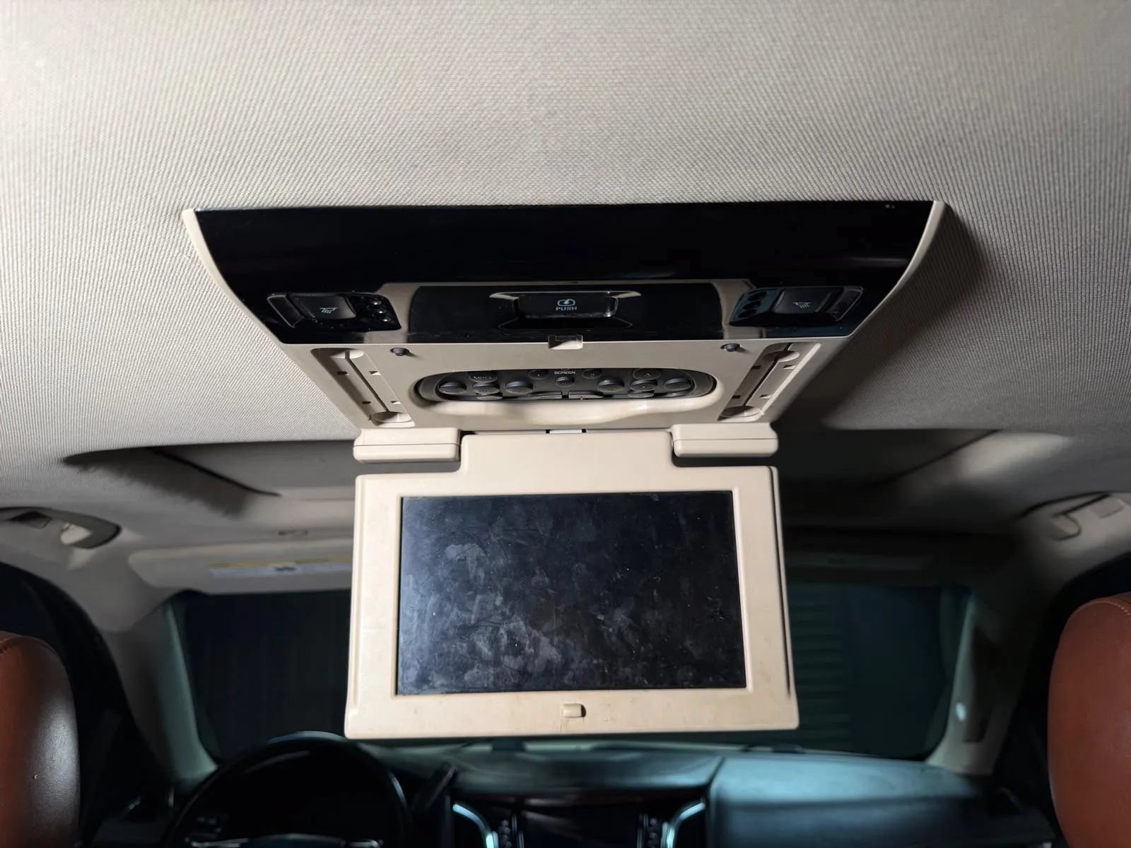 Used 2015 Cadillac Escalade Premium AWD/4WD image 22