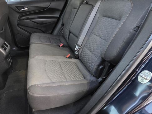 Used 2021 Chevrolet Equinox LT image 30